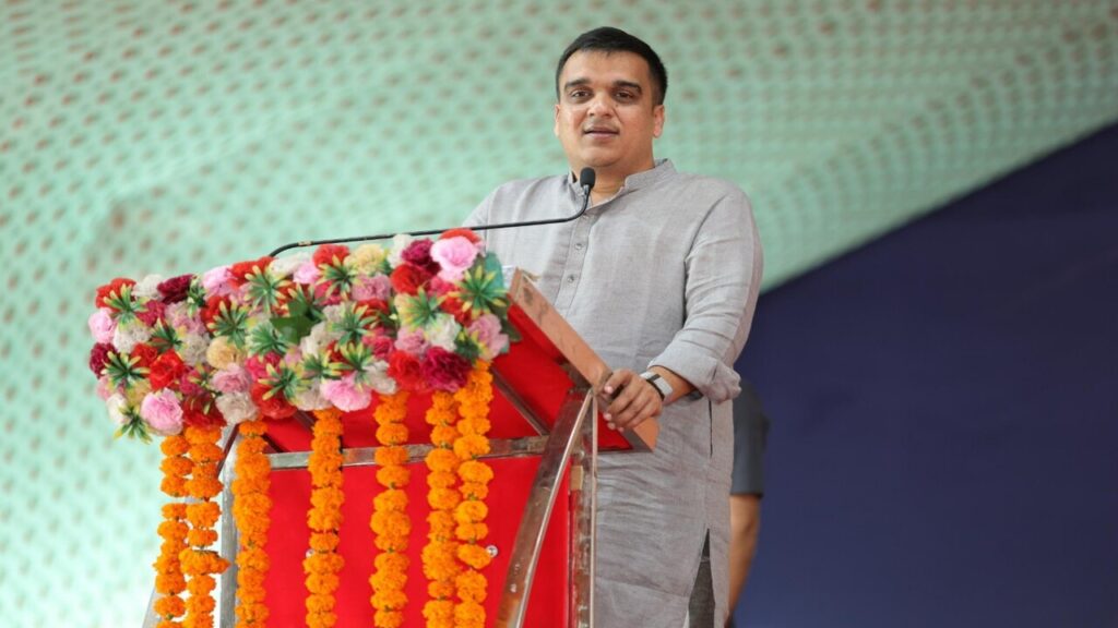 Gujarat cabinet reshuffle 2025 , rivaba jadeja minister , Harsh Sanghavi , Bhupendra Patel cabinet expansion , Gujrat Politics